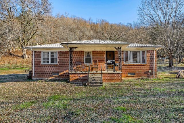 202 Maggart Rd, Elmwood, TN 38560
