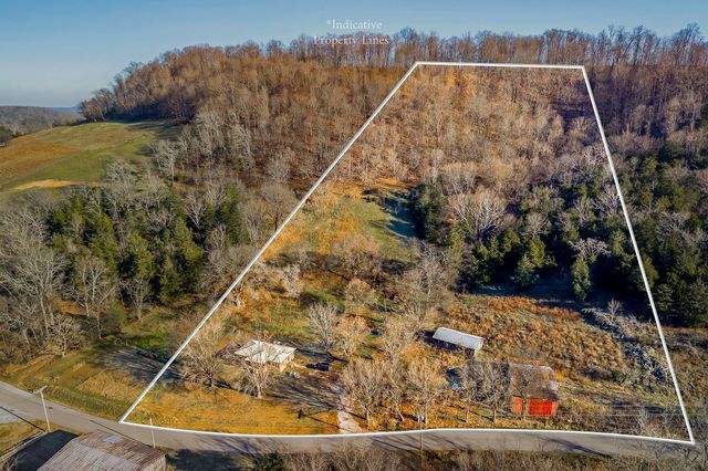 202 Maggart Rd, Elmwood, TN 38560
