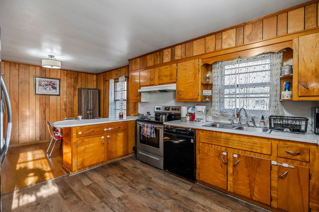 202 Maggart Rd, Elmwood, TN 38560