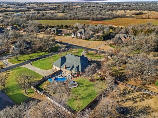 23380 Hunters Spring Drive, Edmond, OK 73025