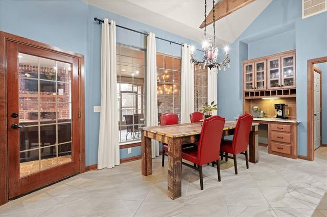 23380 Hunters Spring Drive, Edmond, OK 73025