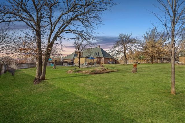 23380 Hunters Spring Drive, Edmond, OK 73025