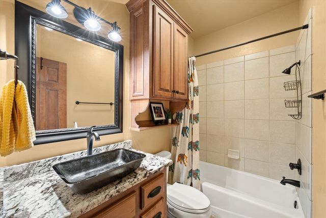 23380 Hunters Spring Drive, Edmond, OK 73025