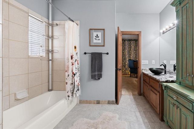 23380 Hunters Spring Drive, Edmond, OK 73025