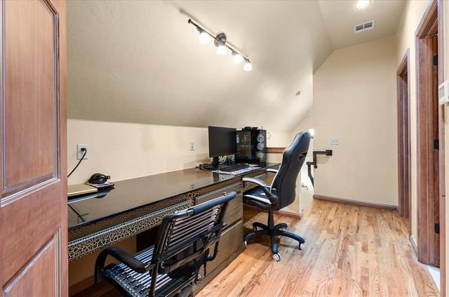 23380 Hunters Spring Drive, Edmond, OK 73025