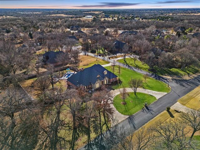 23380 Hunters Spring Drive, Edmond, OK 73025