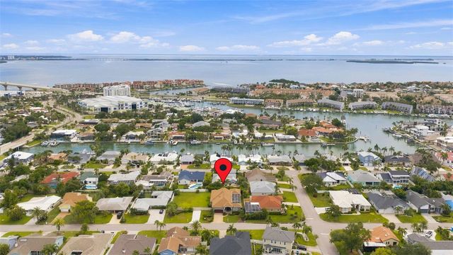 345 7TH AVENUE N, Tierra Verde, FL 33715