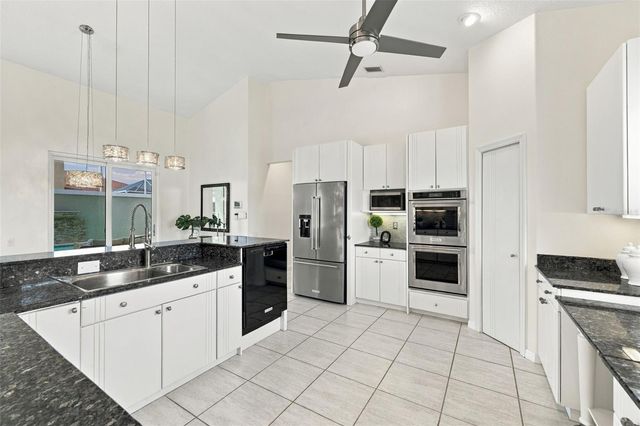 345 7TH AVENUE N, Tierra Verde, FL 33715
