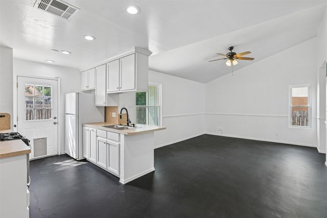 16100 Windermere DR, Pflugerville, TX 78660