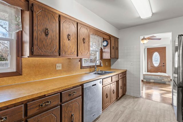 251 91st Avenue NE, Blaine, MN 55434