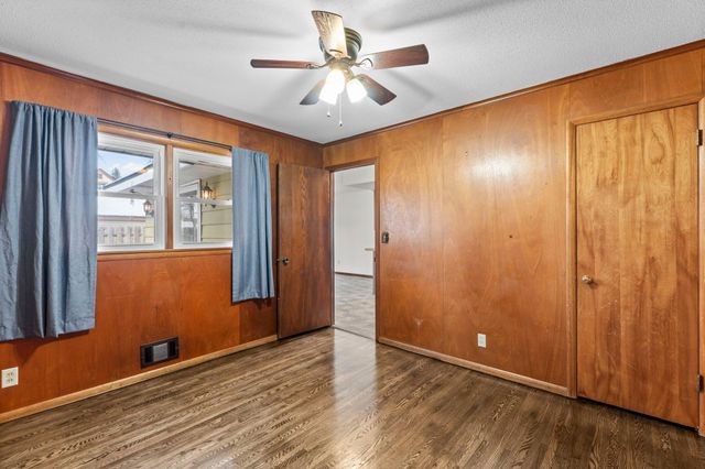 251 91st Avenue NE, Blaine, MN 55434