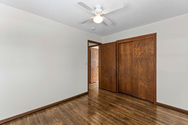 251 91st Avenue NE, Blaine, MN 55434