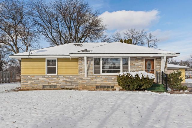 251 91st Avenue NE, Blaine, MN 55434