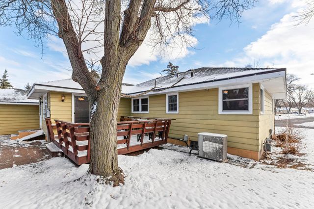251 91st Avenue NE, Blaine, MN 55434