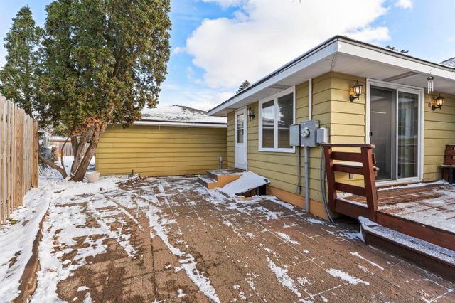 251 91st Avenue NE, Blaine, MN 55434