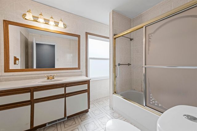 26595 Hickler Lane, Harrison Twp, MI 48045