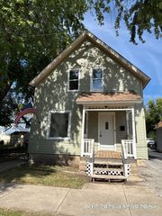 536 North Avenue, Aurora, IL 60505