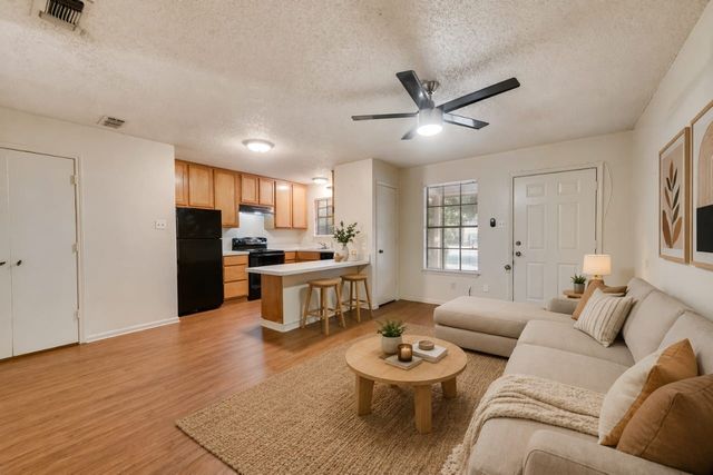 619 Race Street, Crowley, TX 76036