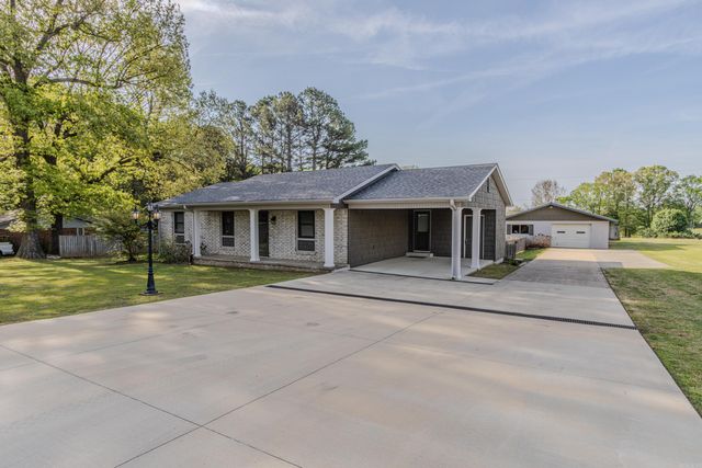 2502 Hatcher Dr, Paragould, AR 72450