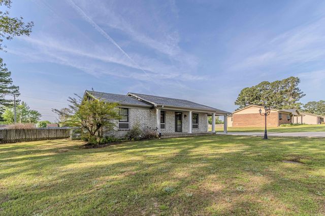 2502 Hatcher Dr, Paragould, AR 72450