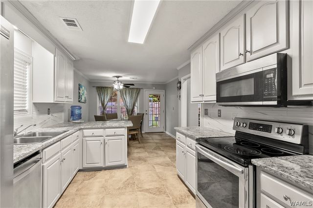 4508 1st Ave E, Northport, AL 35473