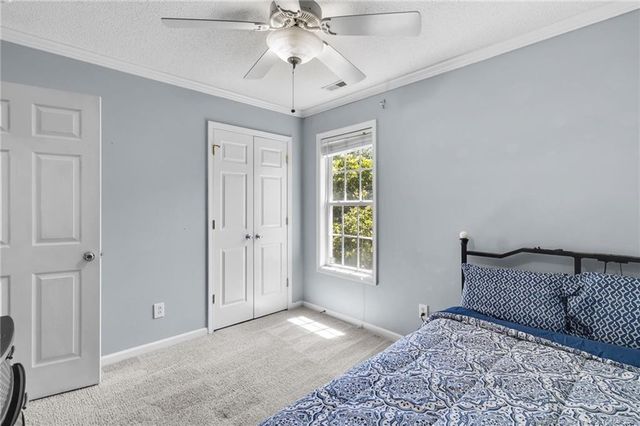 713 Bramblegate Road, Hope Mills, NC 28348