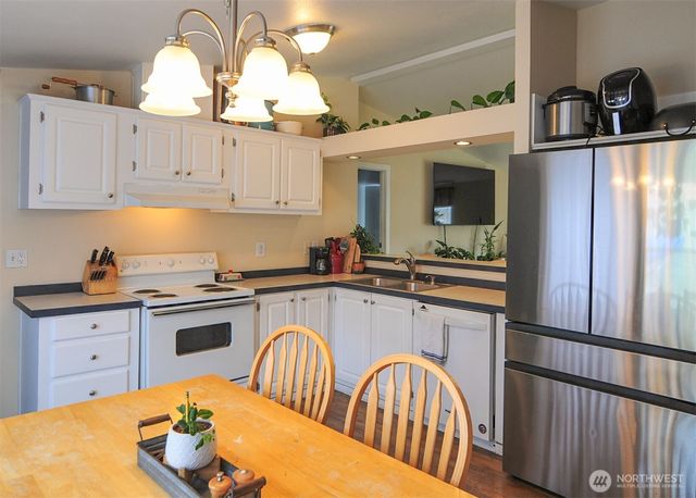 1698 Sunset Drive, Wenatchee, WA 98801