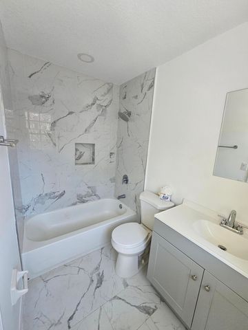 1408 36th Avenue 1408, Vero Beach, FL 32960