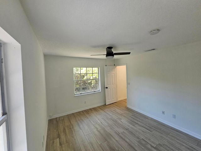 1408 36th Avenue 1408, Vero Beach, FL 32960