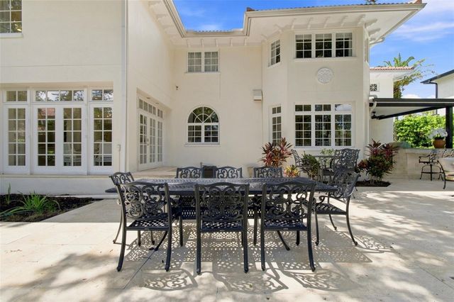 4537 W SWANN AVENUE, Tampa, FL 33609