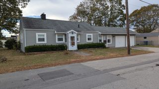 82 Oakside Ave., Methuen, MA 01844
