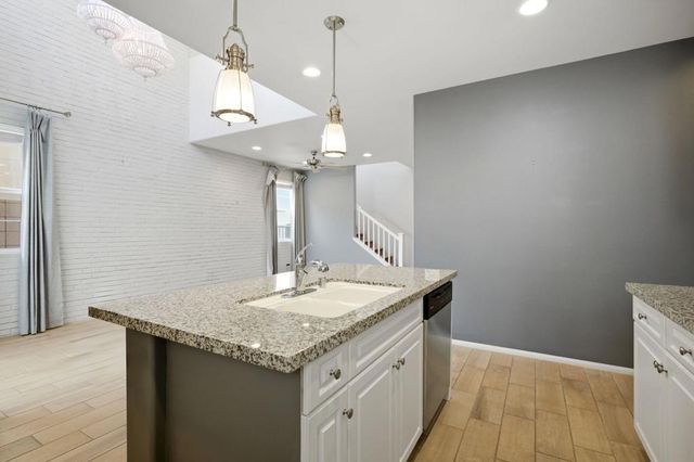 232 Paseo Gusto 122, Palm Desert, CA 92211