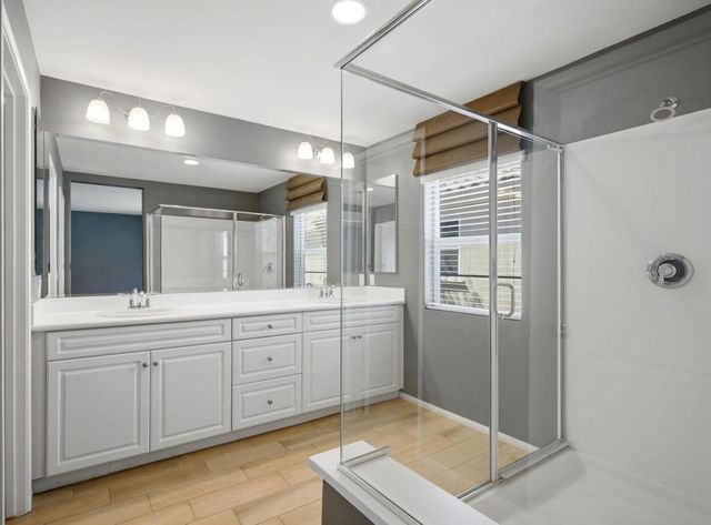 232 Paseo Gusto 122, Palm Desert, CA 92211