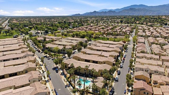232 Paseo Gusto 122, Palm Desert, CA 92211