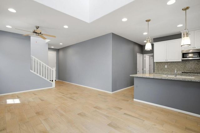 232 Paseo Gusto 122, Palm Desert, CA 92211