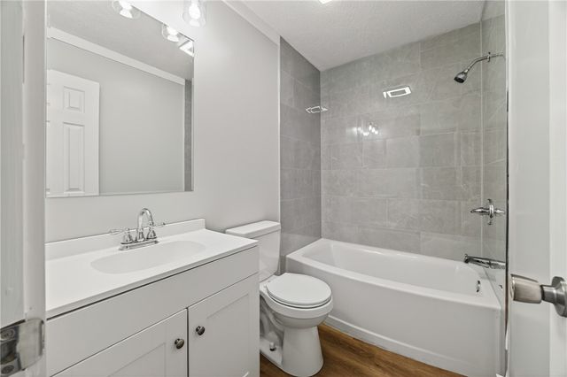 990 Bell Road, Phelps, NY 14432