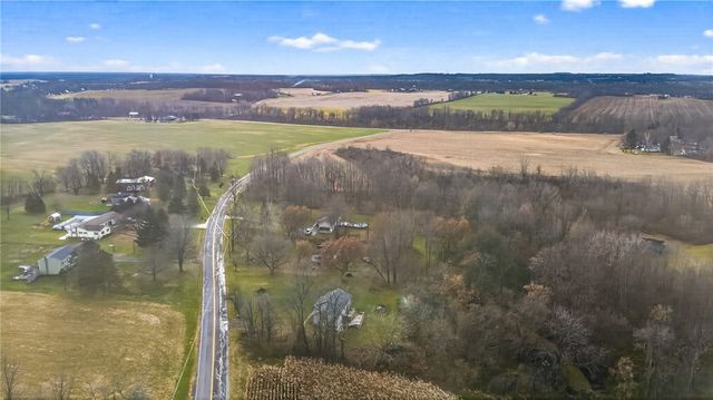 990 Bell Road, Phelps, NY 14432