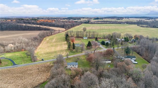 990 Bell Road, Phelps, NY 14432