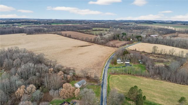 990 Bell Road, Phelps, NY 14432