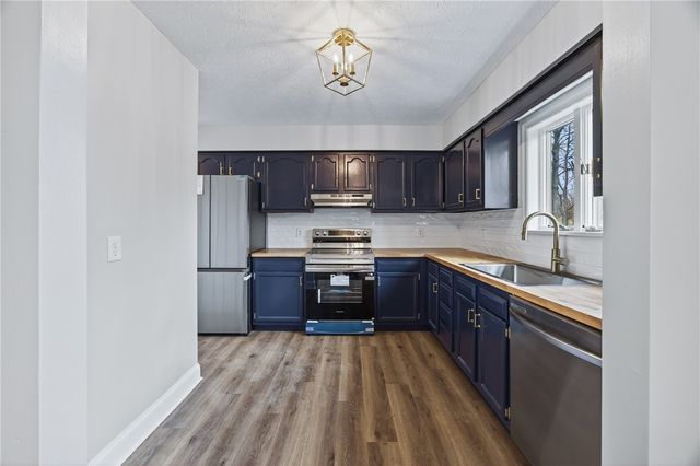 990 Bell Road, Phelps, NY 14432