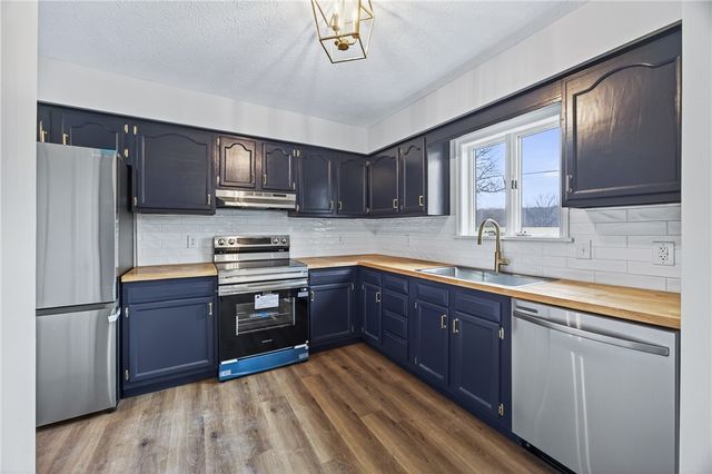 990 Bell Road, Phelps, NY 14432