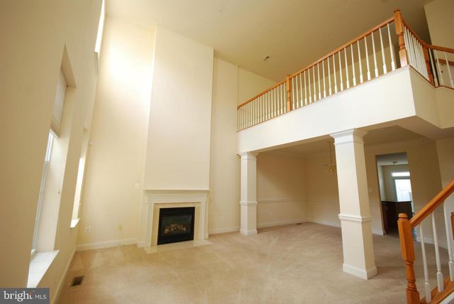 908 RESERVE CHAMPION DR, Rockville, MD 20850