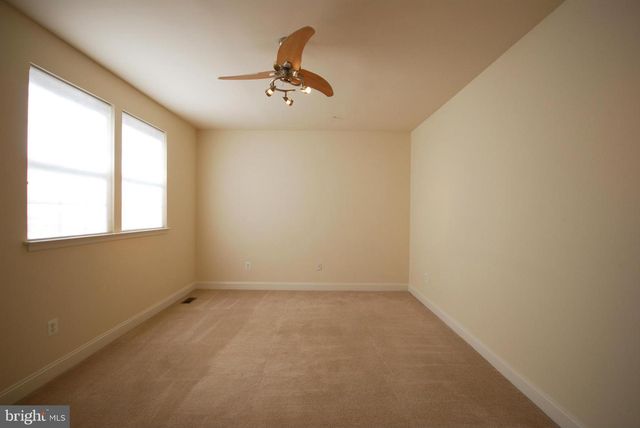 908 RESERVE CHAMPION DR, Rockville, MD 20850