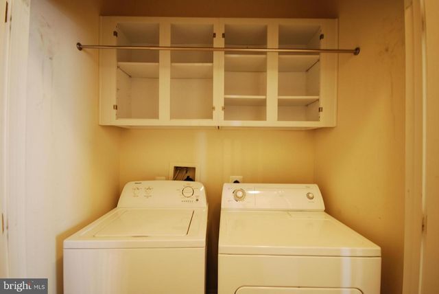 908 RESERVE CHAMPION DR, Rockville, MD 20850