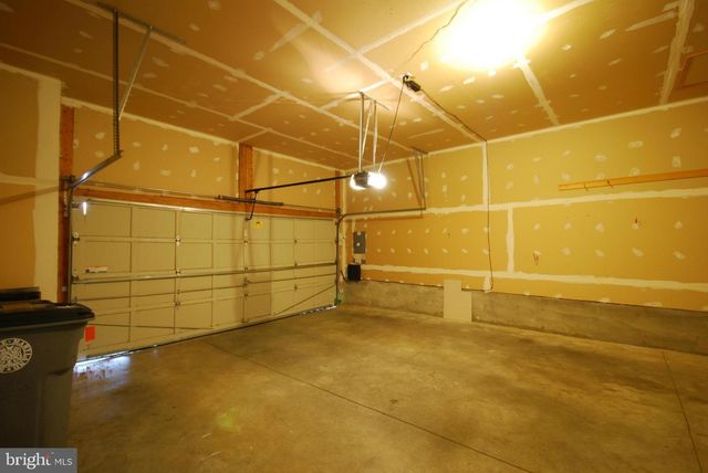 908 RESERVE CHAMPION DR, Rockville, MD 20850