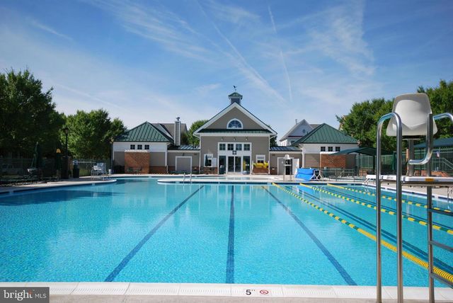 908 RESERVE CHAMPION DR, Rockville, MD 20850