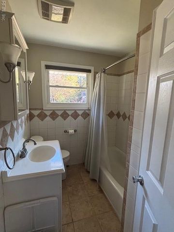 102 Irving ST, Franklin, VA 23851