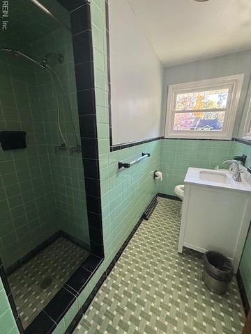 102 Irving ST, Franklin, VA 23851