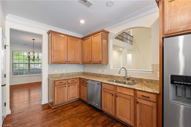 2636 Crosland Hill Drive, Winston-salem, NC 27106