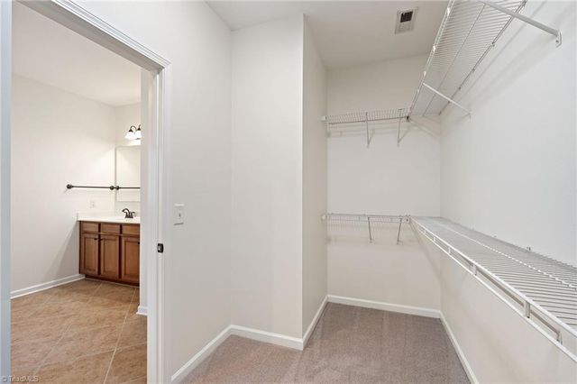 2636 Crosland Hill Drive, Winston-salem, NC 27106